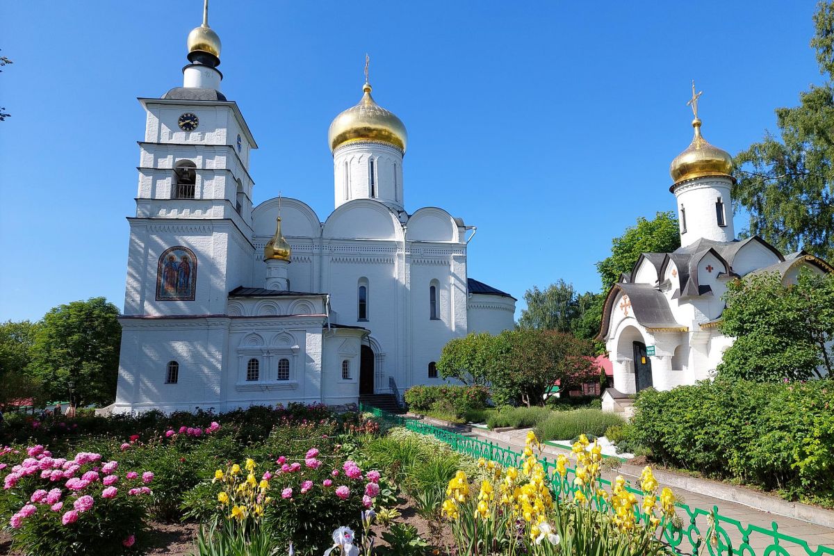Экскурсия в Дмитров с теплоходной прогулкой. Для взрослых групп.