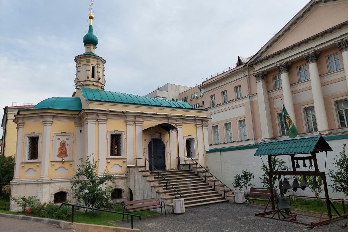 Пешеходная экскурсия Монастыри Белого города Высоко-Петровский – Рождественский- Сретенский