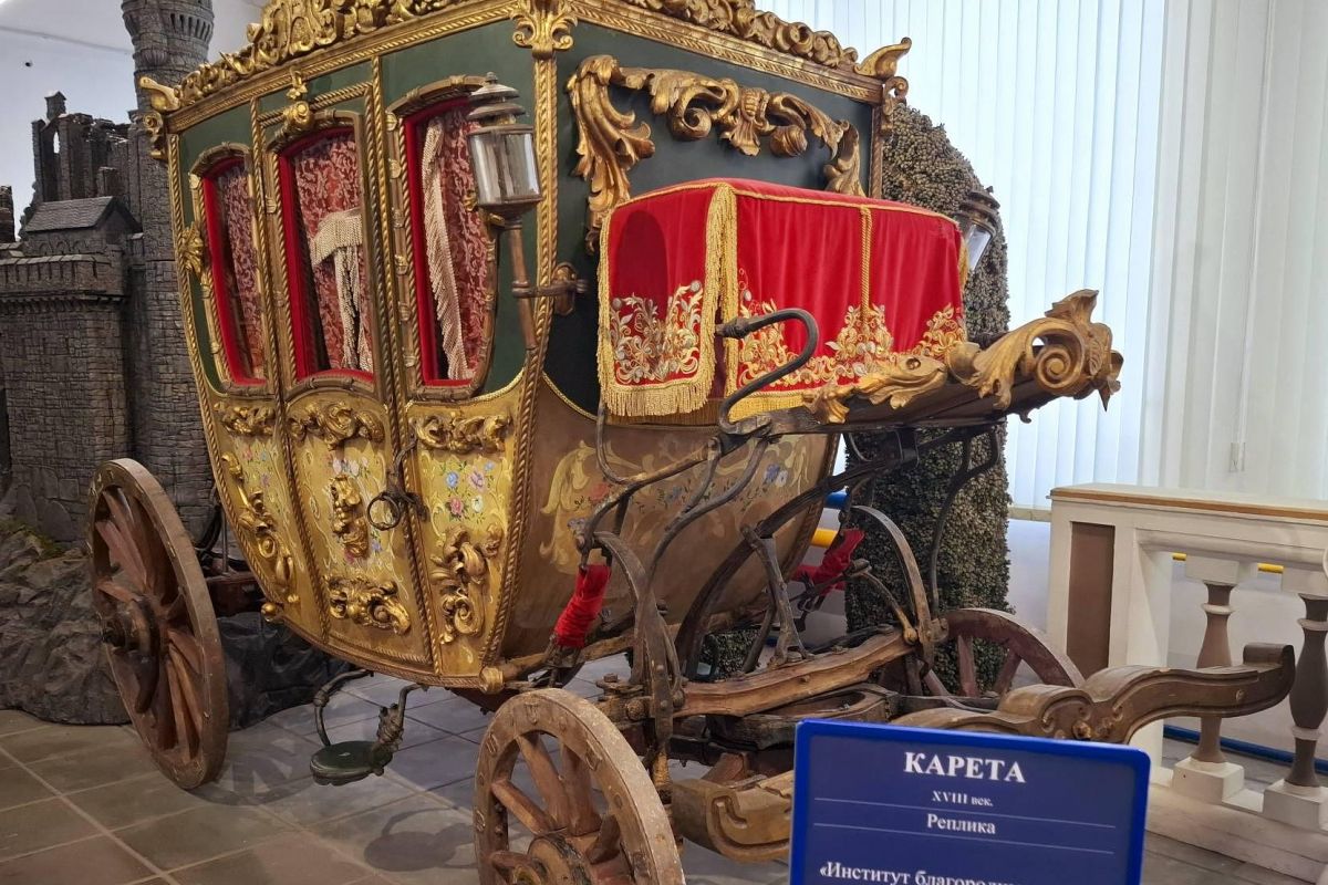 Киноэкспедиция в Москву  с посещением кинопарка Москино и киностудии Мосфильм