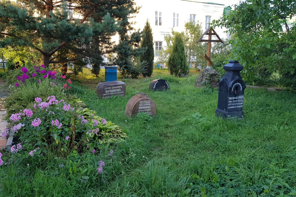 Тихонова пустынь - Усадьба Гончаровых «Полотняный завод» - музей бумаги "Бузеон". Группы