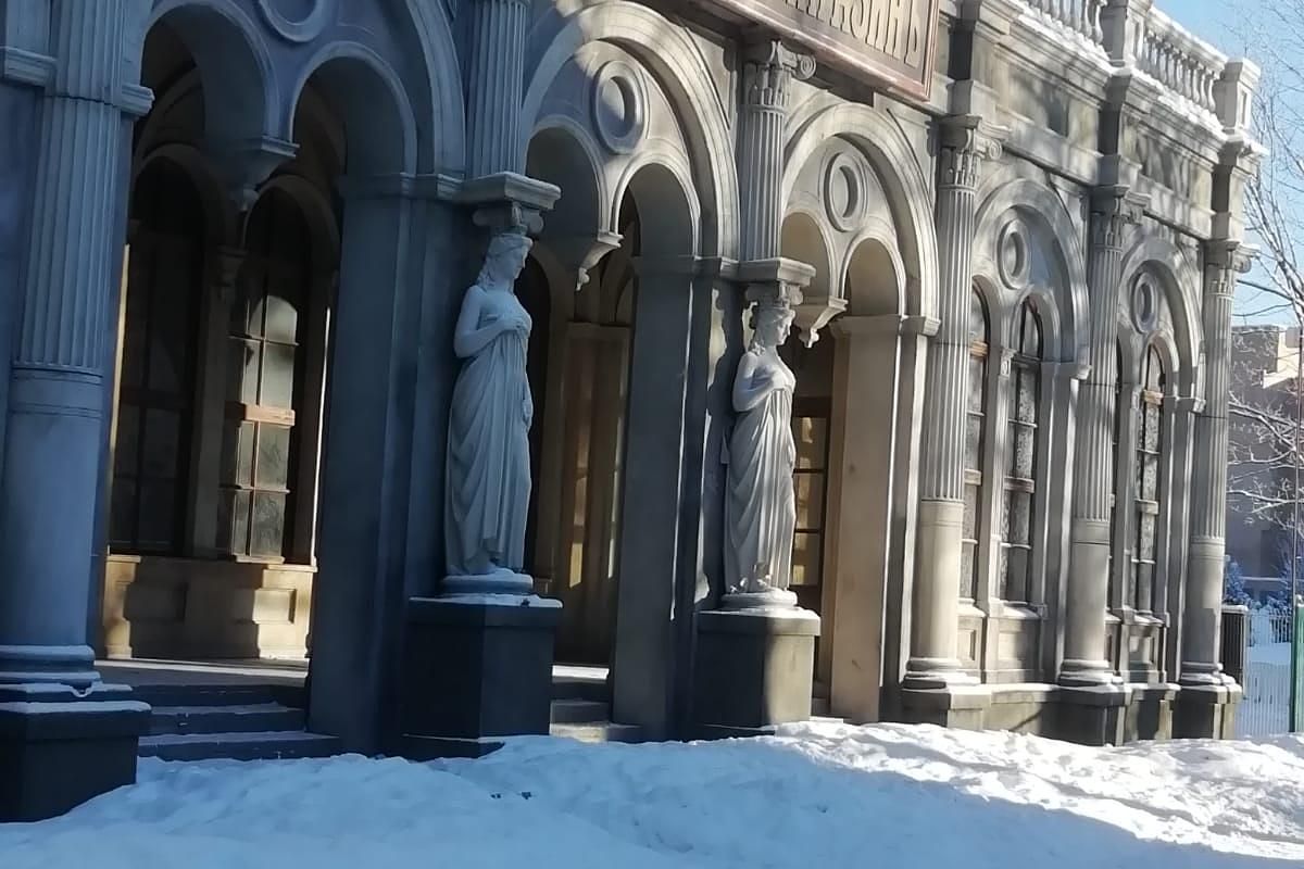Москва кинематографическая. Приём в Москве.