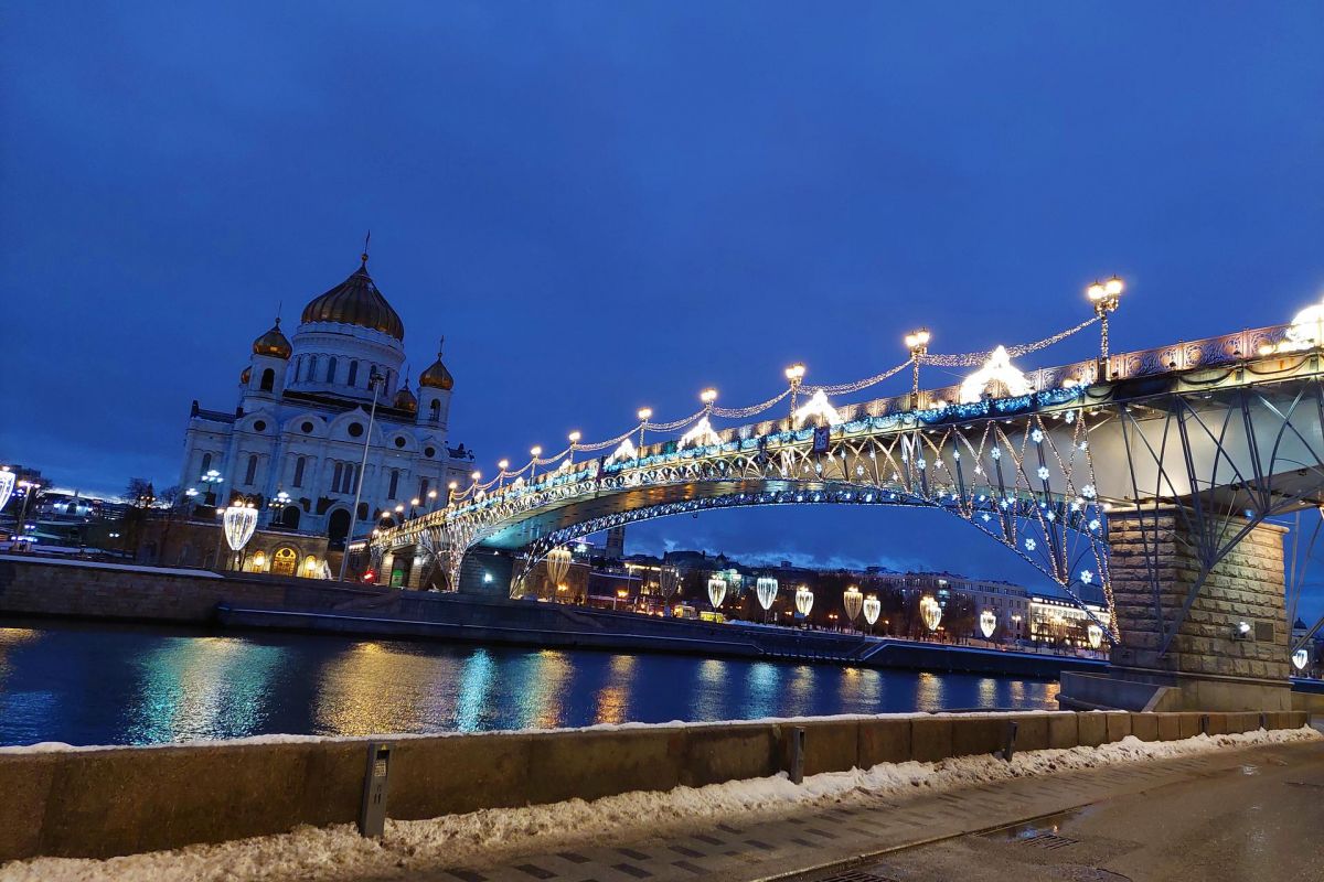 Пешеходная прогулка от Якиманки до Патриаршего моста.